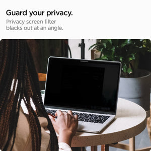 Spigen MacBook Pro 14-inch SafeView privacy screen - Transparency - image 3