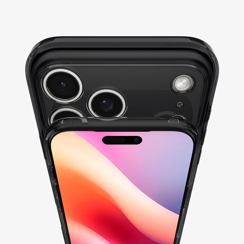 Spigen iPhone 17 Pro 保護殼 – Ultra Hybrid Zero One 電路板風磁吸防摔殼