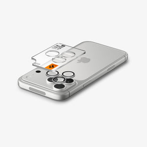 Spigen iPhone 18 Pro Max Glas.tR EZ Fit Optik Pro lens protector - Silver - image 2