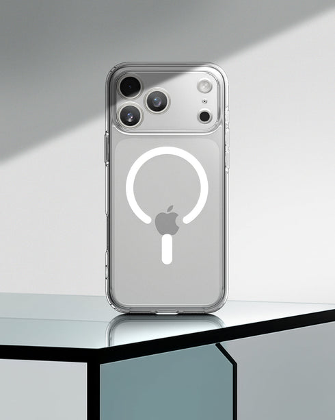 Spigen iPhone 17 Pro Max 保護殼 - Ultra Hybrid 系列透明防摔殼(MagFit)