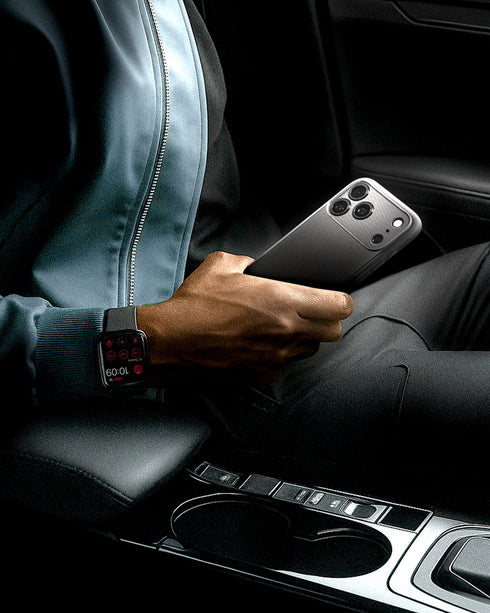 Чехол Spigen для iPhone 17 Pro Max – Rugged Armor (MagFit)