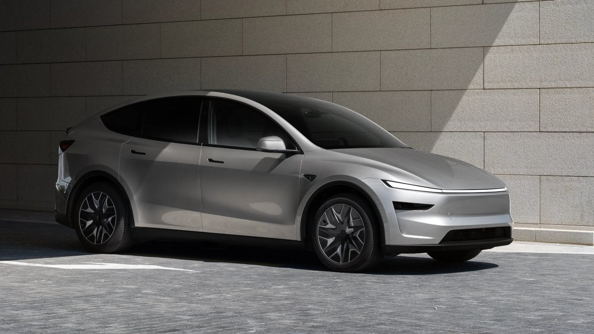 Tesla Model Y L six-seat cabin setup guide for screen, storage and accessory fitment
