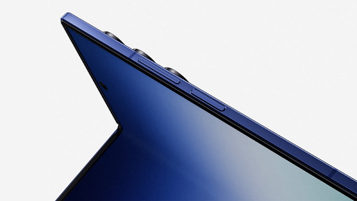 Samsung Galaxy Z Fold7 official press image used as context for a Galaxy Z Fold 8 display rumor guide