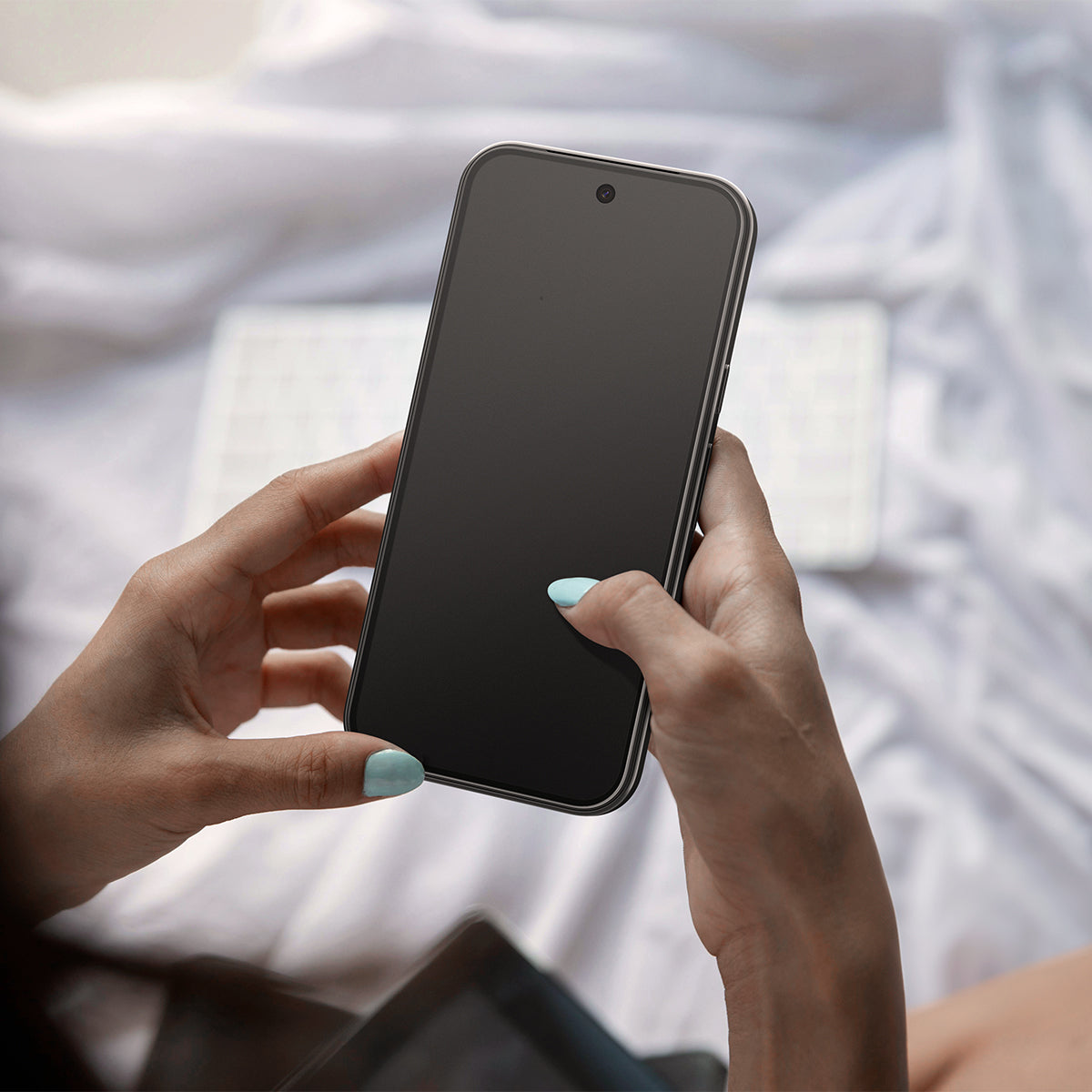 Spigen Pixel 10a Screen Protector GLAS.tR EZ Fit Pro (2P) view 11