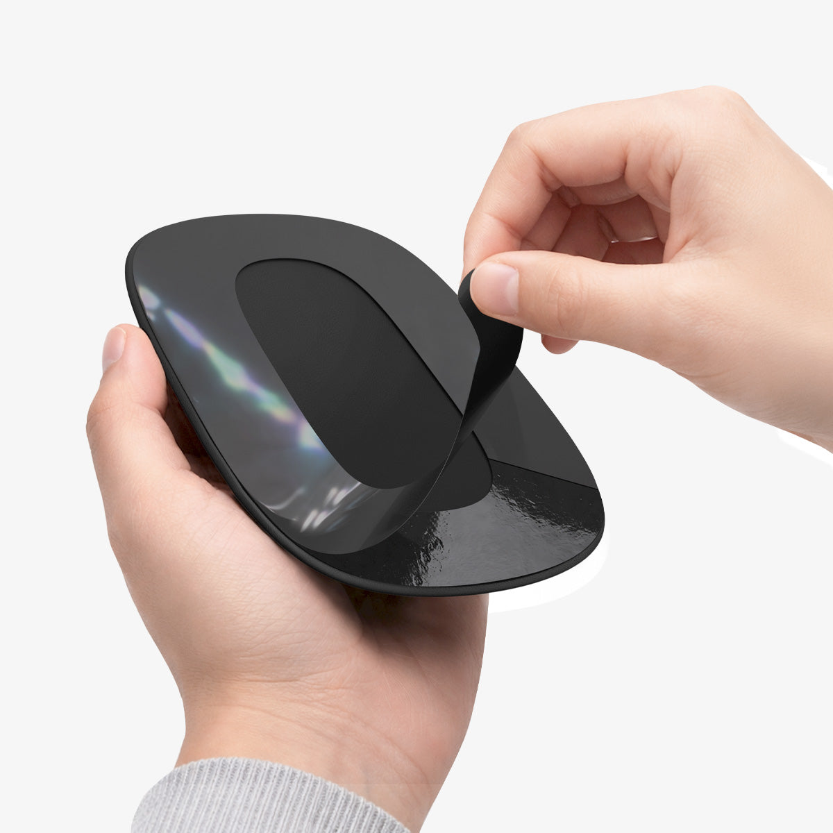 Spigen Laptop & Tablet Mouse Sleeve – LD220 — Black, fit, construction or use view 14