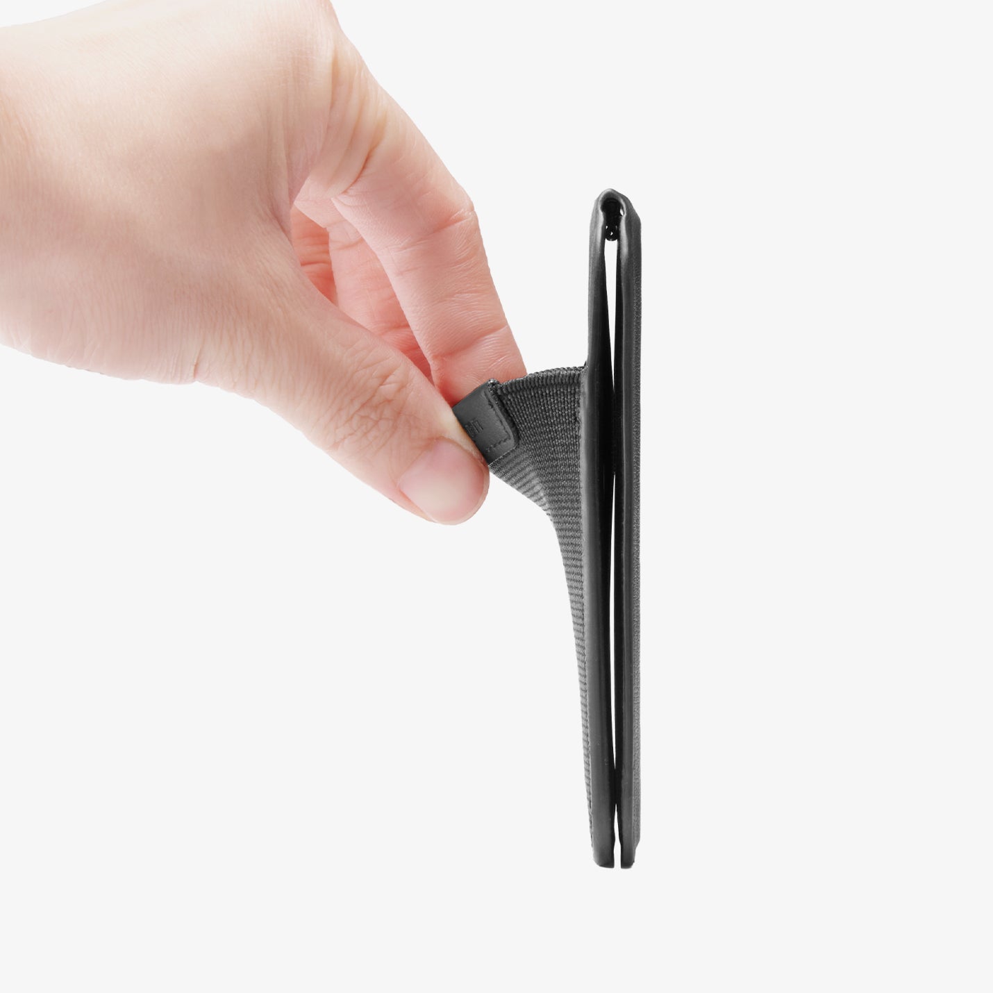 Expandable elastic front pocket on the Spigen Slim Fold MagFit wallet