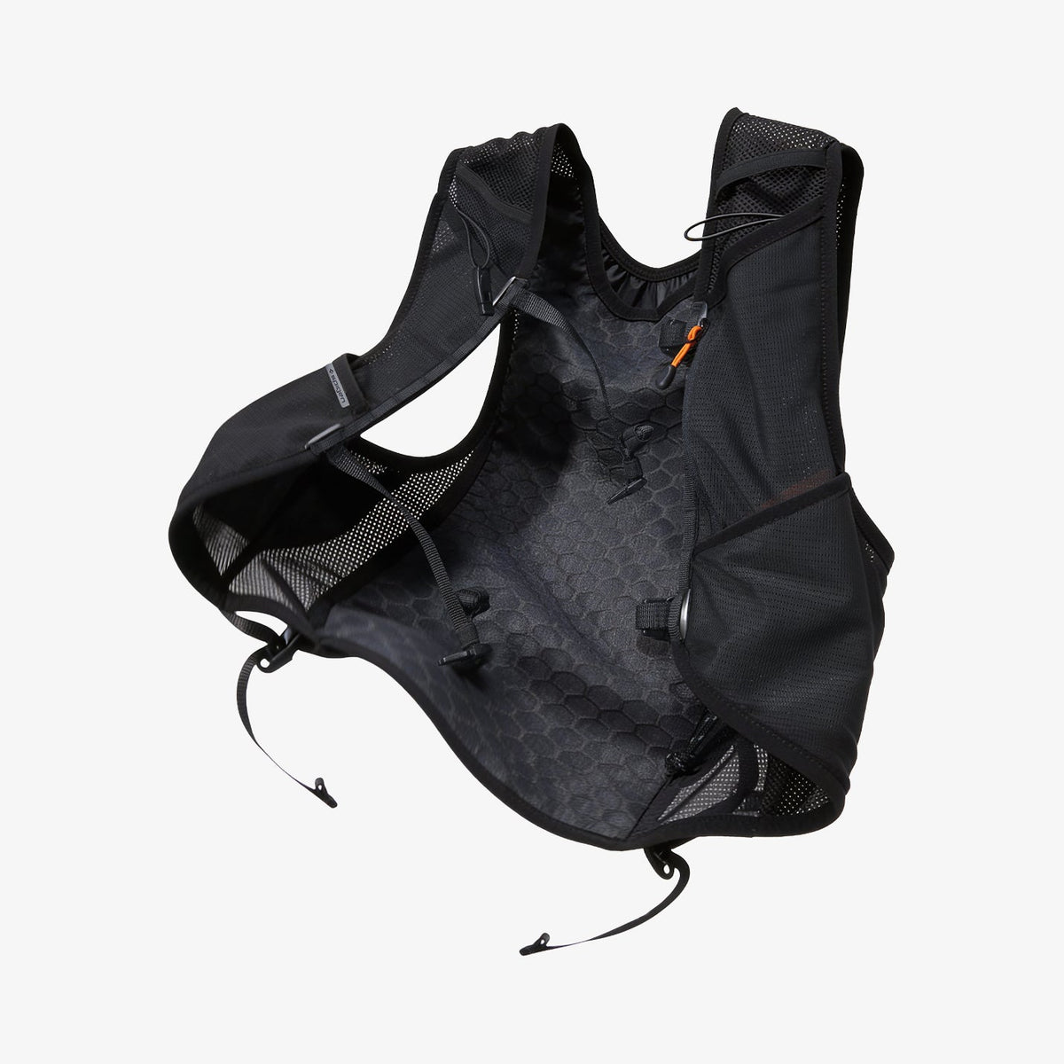Spigen Running Hydration Vest – Dynamic Shield A721 — Active Black M–L, fit, construction or use view 2