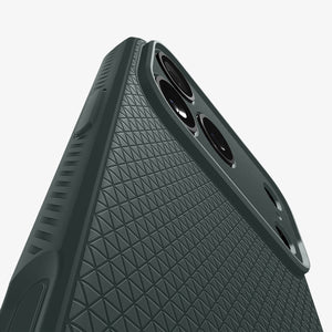 Spigen iPhone 17 Pro Liquid Air case in Abyss Green – texture and camera detail