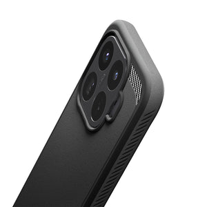 Textured side grip on the Xiaomi 17T Pro case