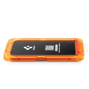 Spigen AlignMaster S tray aligned flat over OnePlus 15